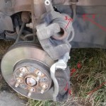 Меняем передние тормозные колодки на Шевроле Авео T300 Меняем передние тормозные колодки на Шевроле Авео T300