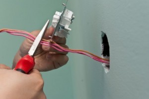 Установка выключателя и розетки своими руками Установка выключателя и розетки своими руками